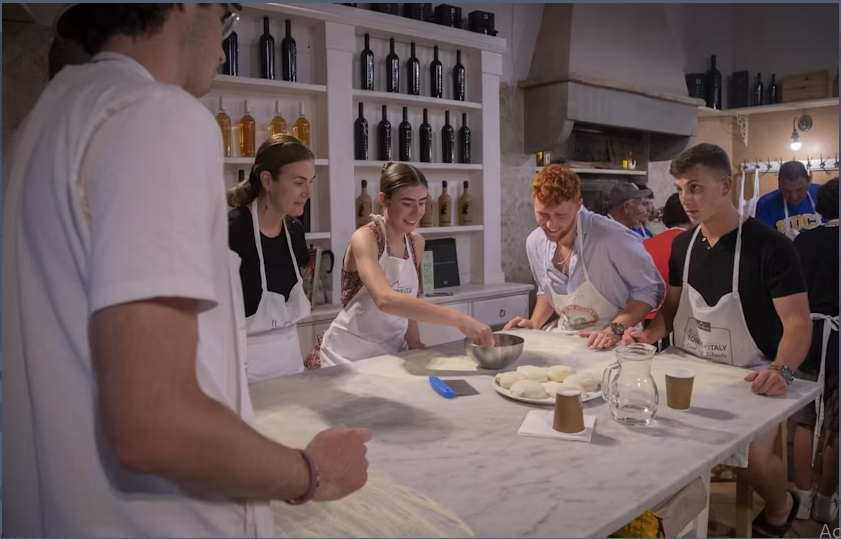 Florence Cooking Class Making Pizza and Gelato - Image 3